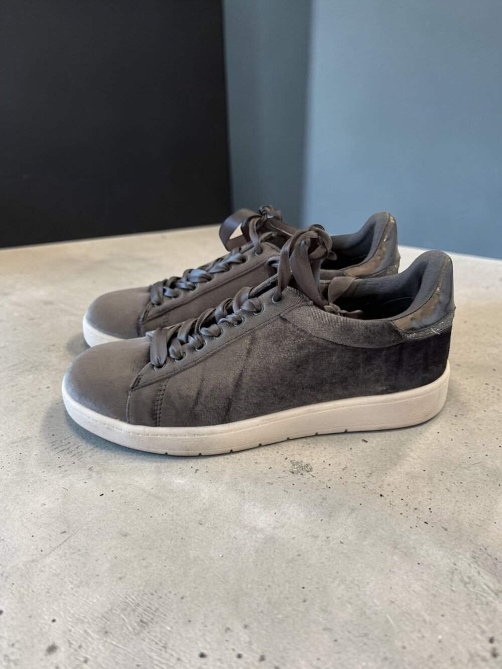 WHITE HOUSE BLACK MARKET Gray Velvet Sneakers Size 7